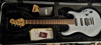 Ernie Ball Music Man Steve Lukather Signature Luke 2