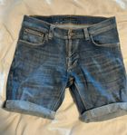 Nudie jeansshorts W30