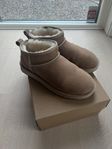 Äkta UGG mini, str 40 - Nyskick - Unisex