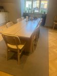 Table and  10 chairs in very good condition 