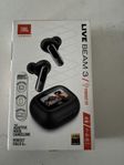 oöppnad JBL Live Beam 3 true wireless in-ear hörlurar