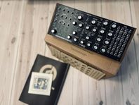 Moog Subharmonicon