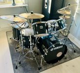 Yamaha Stage Custom Birch Dark Green Trummor/Cymbaler