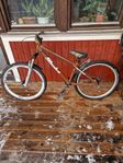 2x Commencal Absolut dirtcykel + dam cykel