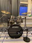 Tama Imperialstar 22' med diverse cymbaler, modifikationer