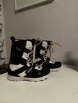 junior snowboard boots 37