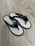 Flipflops med pälsdetalj