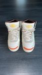 Air Jordan 2 Maison Chateau Rouge