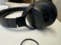 JBL Tune 760NC hörlurar med brusreducering.