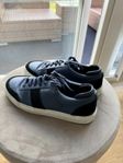 Axel Arigato sneakers strl 39