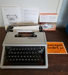 SKRIVMASKIN Olivetti Dora VINTAGE