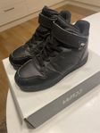 WARP J Mid Winter Sneaker strl.31