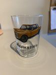 Glas med bilen Mercedes 