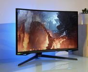 Samsung 27" Curved gamingskärm Odyssey G7 ( 240 HZ)