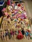 Stor samling med Barbie dockor 