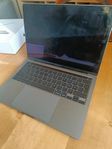 MacBook pro 13", touchbar, 2020, 2,0ghz, 16gb ram, 1tb