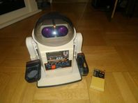 TOMY Omnibot 5402 Space Robot Tape Player