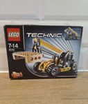 NY!! 2 modeller Lego Technic i oöppnad kartong 