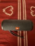 JBL flip essential 2 högtalare inkl laddare i fint skick. 