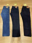 JEANS LEWIS W38 L32 MOD 501 BLÅ 1ST SVARTA 2ST FÖR 650 KR 