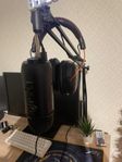 blue yeti mikrofon med micarm och hyperx headset