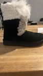 Uggs stövlar svarta strl. 39 läder/skin