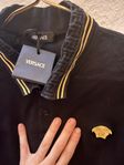 Versace svart pikétröja herr, storlek XL (Medusa Polo Shir