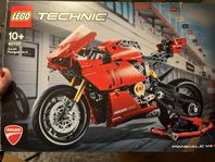 Lego Technic 42107 