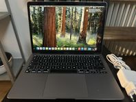 MacBook Air 2020 med M1-chip -Nästan oanvänd!