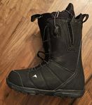 Burton Moto snowboard boots - size 8.5 US