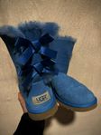 Nya oanvända UGGs strl 33/36 