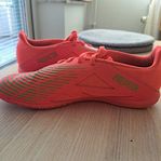 Fotbollsskor inomhus futsal Adidas predator 