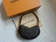 Louis Vuitton Croissant PM Bag