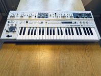 UDO Super 6 synth