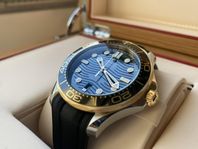 Omega Seamaster Diver 300M Guld 2023 Nyskick