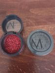 Makeup store glitter "poison" Ny 130kr förseglad