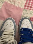 Air Jordan 1 Retro High OG hyper royal 