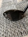 Titleist TSR3, Hazardus Black stiff skaft.