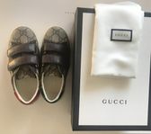 Fina Gucci barn sneakers storlek 27