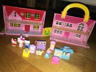 2st Hello Kitty hus med möbler och figurer 