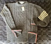 THOM BROWNE CREW NECK TRÖJA