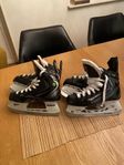 Ccm och Reebok hockey skridskor i storlekar 36 och 35