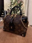 Louis Vuitton Petite Malle Souple