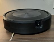 iRobot J7 