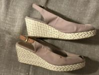 Beige Tommy Hilfiger Iconic Elena Sling Back kilklack