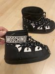 Moonboots Moschino