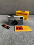 Kodak Instamatic 32 Kamera - Original & Oanvänd från 1972!