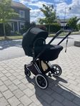 Cybex barnvagn med massa utrustning 