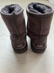 UGG storlek 30