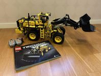 LEGO Technic 42030 Volvo L350F